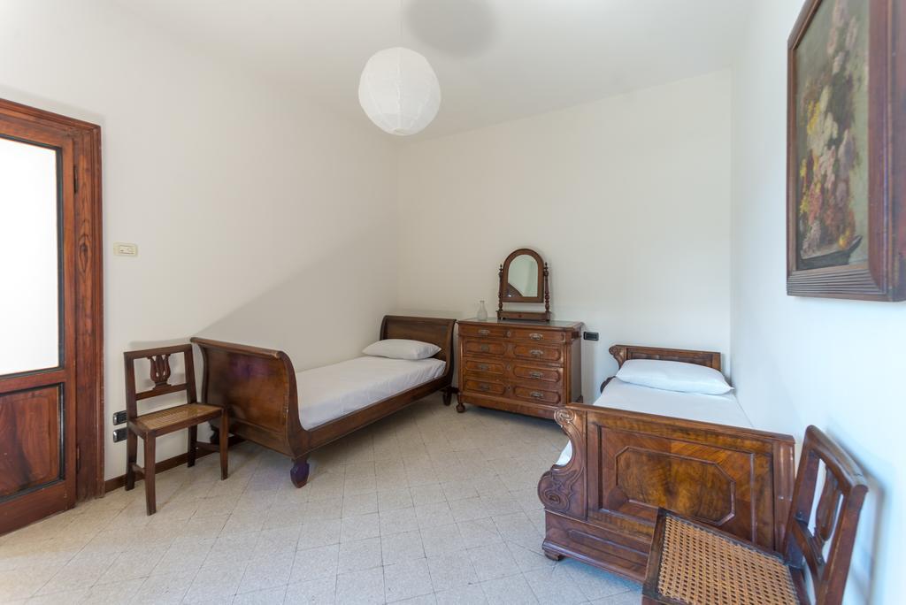 Villa La Rossa Fiumelatte Exteriör bild